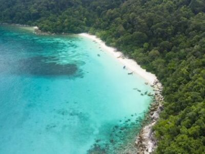 Øde strand ved Perhentian Island