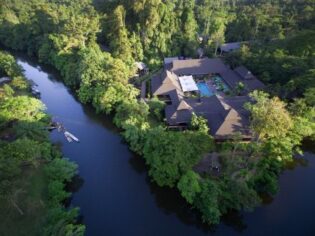 Mulu Marriott ved Mulu National Park