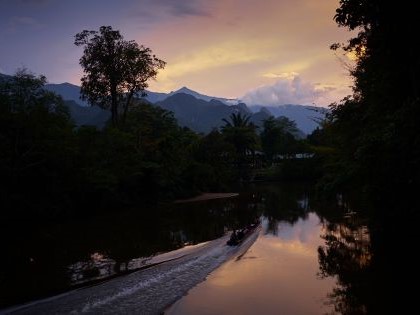 Solnedgang ved Mulu National Park