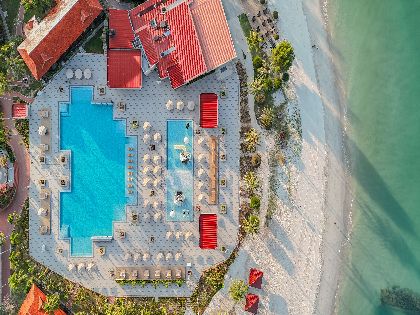 Pelangi Resort direkte ved stranden