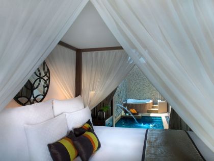 Lake Villa, The Banjaran Hotsprings Retreat - Bedroom and plunge pool