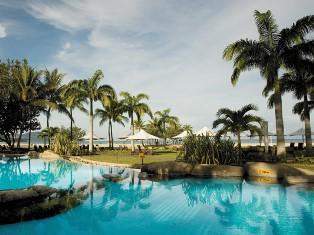 Swimmingpool Shangri-La Rasa Ria Resort