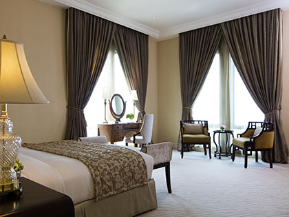 The Ritz-Carlton Kuala Lumpur - Penthouse Master Bedroom