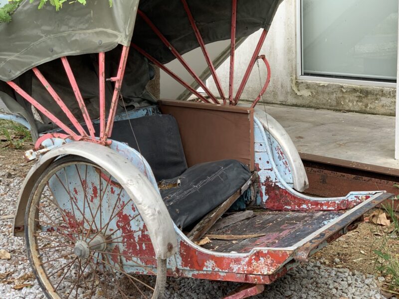 Mange steder finder du minder fra en fjern tid.